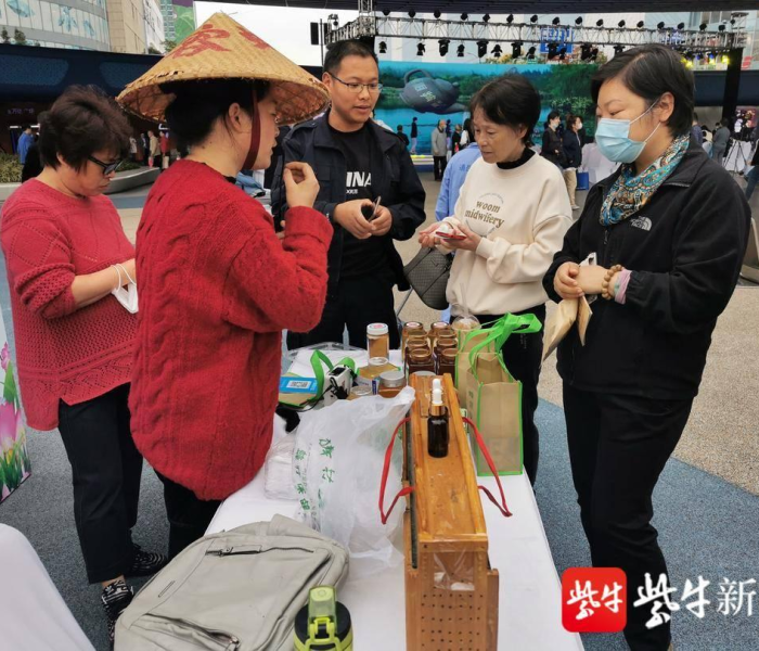 房卡必备教程“微信金花房卡”房卡详细充值