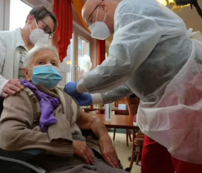 房卡必备教程“微信群牛牛房卡去哪买”获取房卡教程-哔哩哔哩