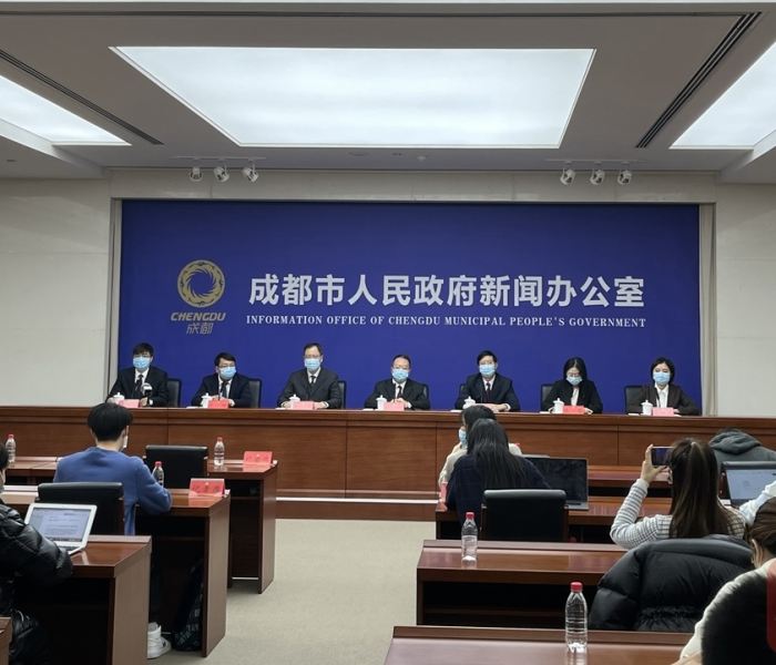 成都五地调整为低风险地区，精准防控下的城市复苏之路