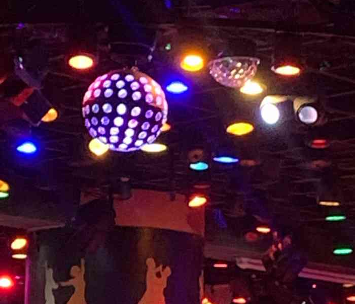 华星舞厅 还在营业吗/华星舞厅还在营业吗 华星舞厅 还在营业吗/华星舞厅还在营业吗