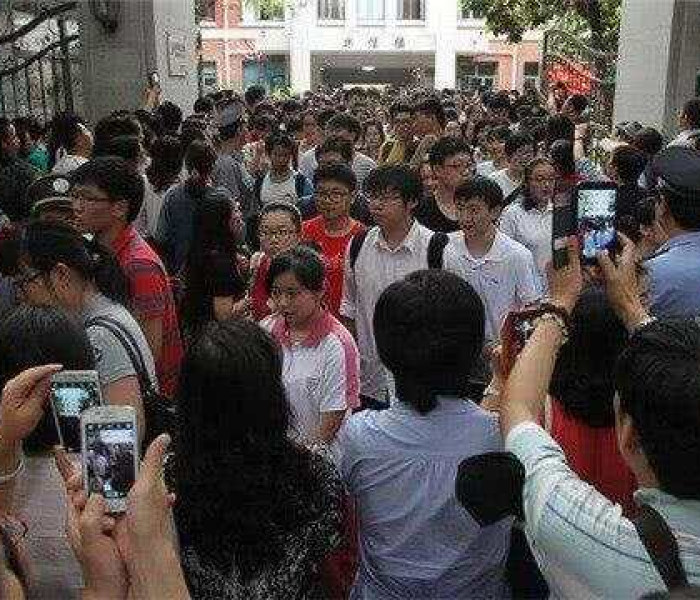 秒懂教程“微信金花群房卡哪里买”获取房卡教程-哔哩哔哩