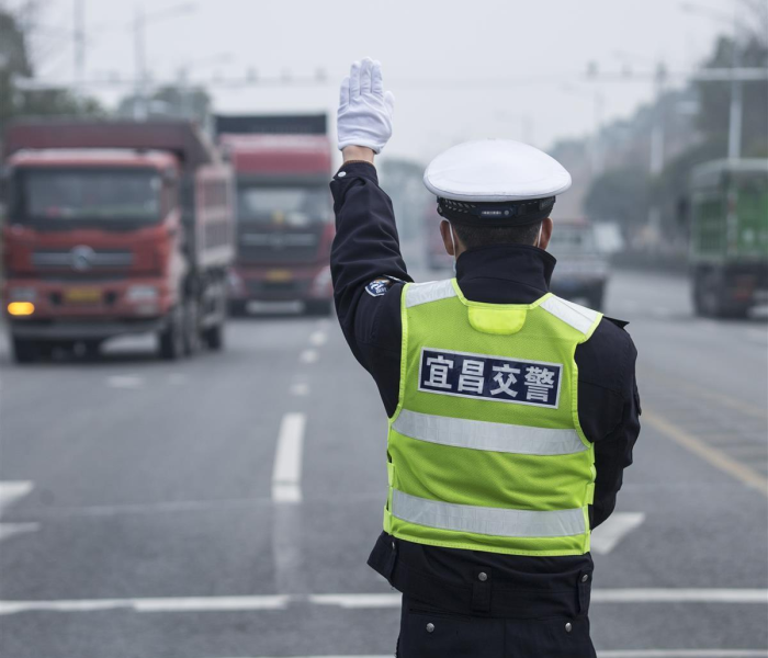 房卡必备教程“炸 金花房卡链接多少钱”房卡链接获取