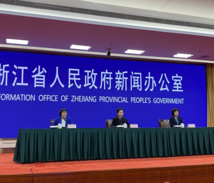 房卡必备教程“微信群金花链接房卡怎么弄”房卡链接获取