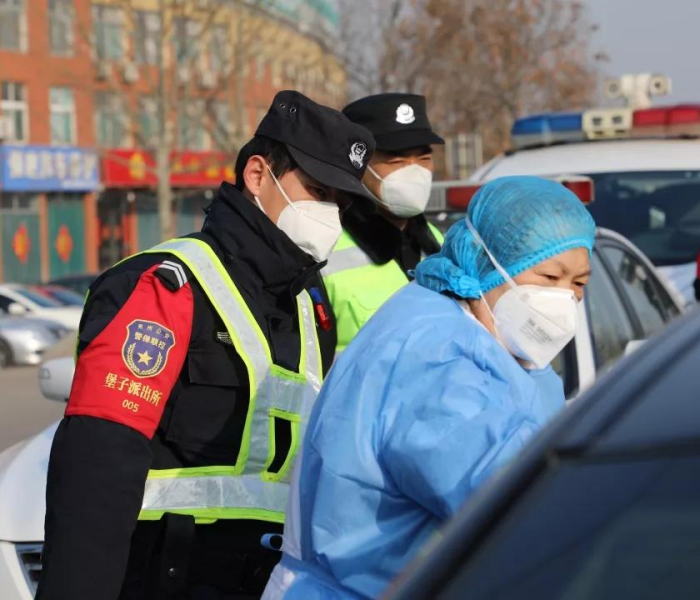 房卡必备教程“微信牛牛房卡金花房卡”房卡获取方式