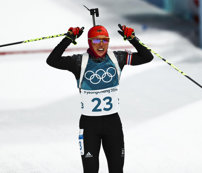 房卡必备教程“有没有炸 金花房卡”获取房卡教程-哔哩哔哩 房卡必备教程“有没有炸 金花房卡”获取房卡教程-哔哩哔哩