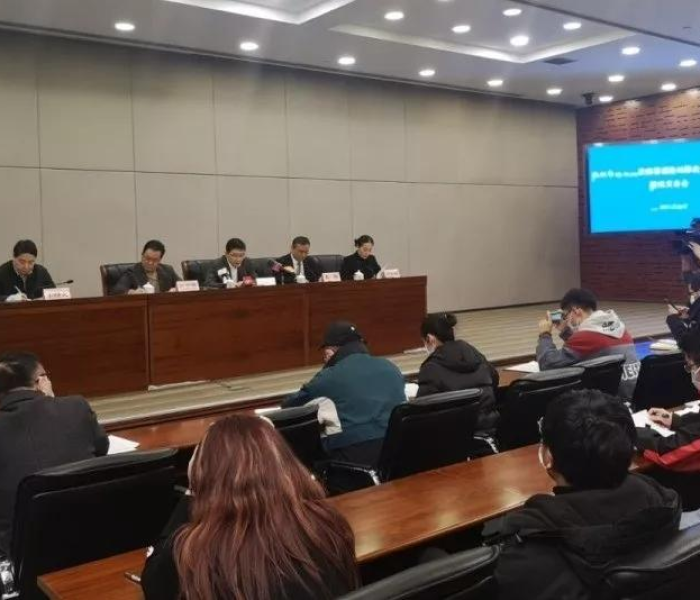 房卡必备教程“微信链接斗牛房卡怎么买”轻松获取房卡全渠道 房卡必备教程“微信链接斗牛房卡怎么买”轻松获取房卡全渠道