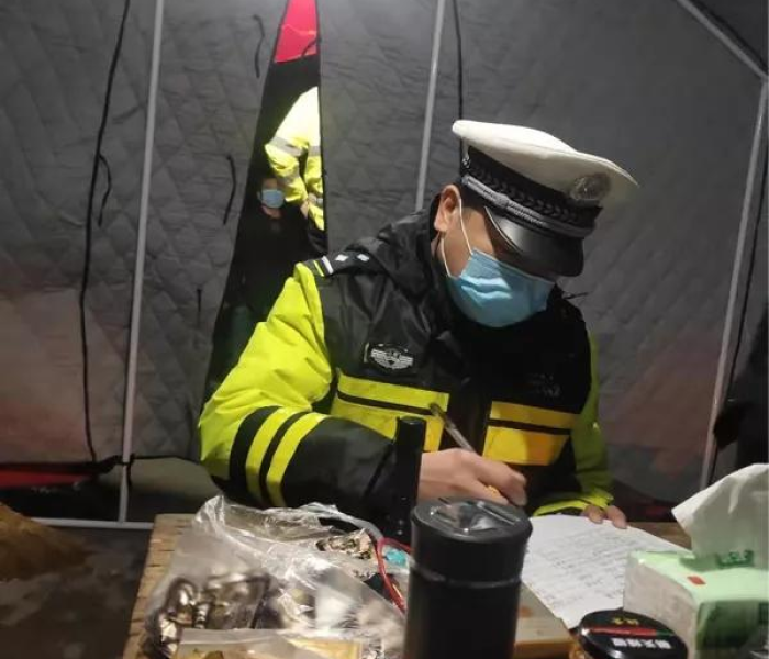 房卡必备教程“怎么创建微信牛牛房间”房卡详细充值