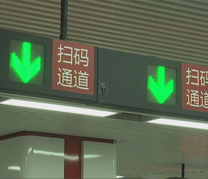 给大家讲解“微信牛牛房卡游戏代理”详细房卡使用教程