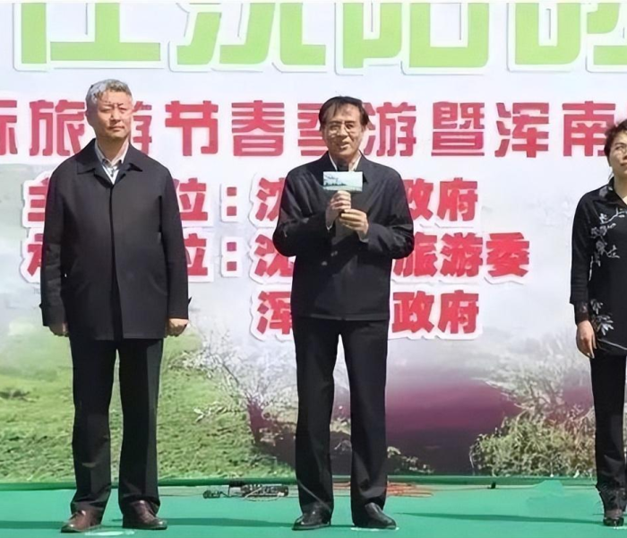 房卡必备教程“微信链接房卡充值”详细房卡教程