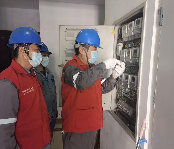 一分钟介绍使用“微信拼三张金花房卡”房卡详细充值