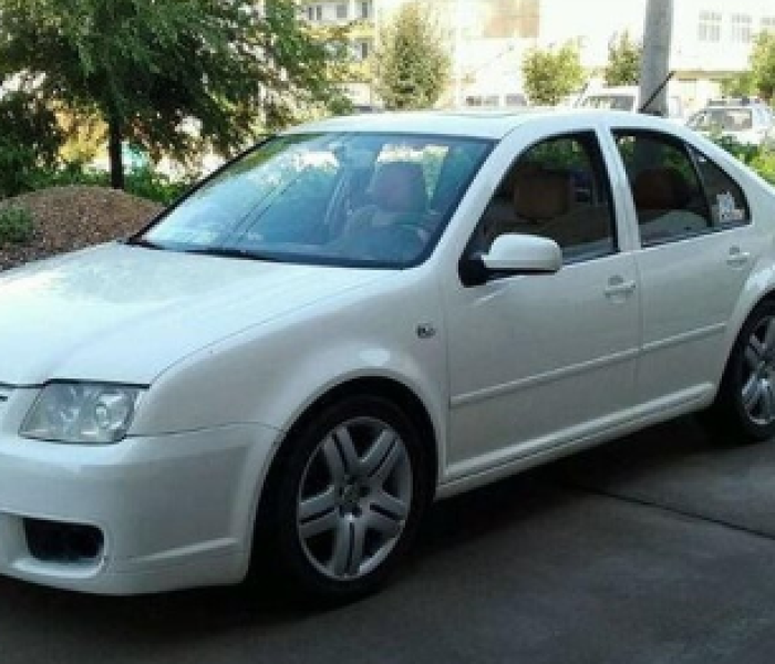 宝来1.8T二手车，经典性能车的重生之旅，为何它仍是老车迷的心头好？