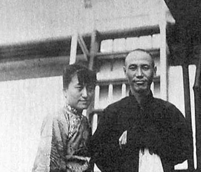 房卡必备教程“微信斗牛链接在哪买”详细房卡使用教程