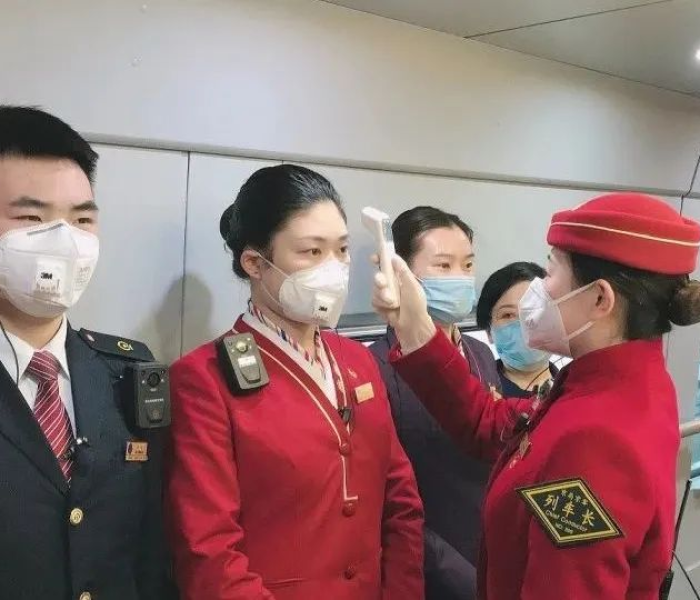 高铁确诊者,密闭飞驰中的全民健康大考 高铁确诊者,密闭飞驰中的全民健康大考