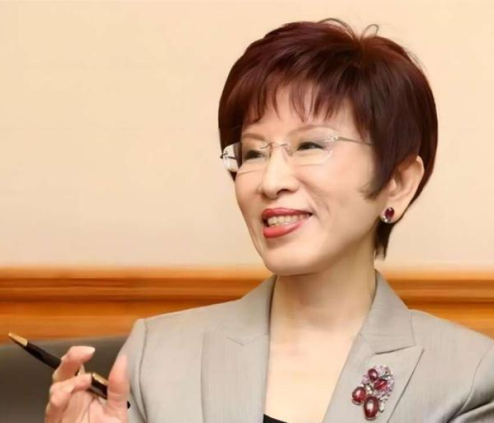 给大家讲解“微信牛牛房卡充值购买”房卡详细充值