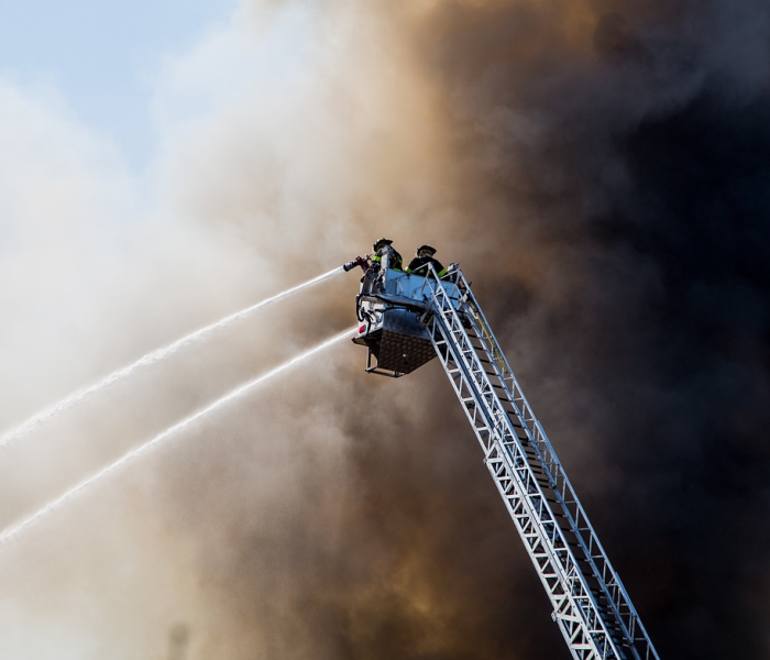 新疆乌鲁木齐疫情火灾（乌鲁木齐最新火灾新闻）