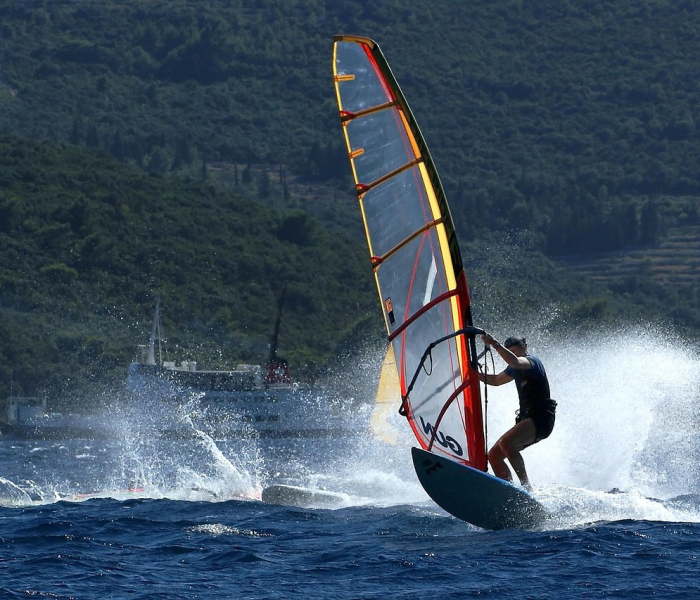 房卡必备教程“微信新至尊链接牛牛房卡”房卡链接获取