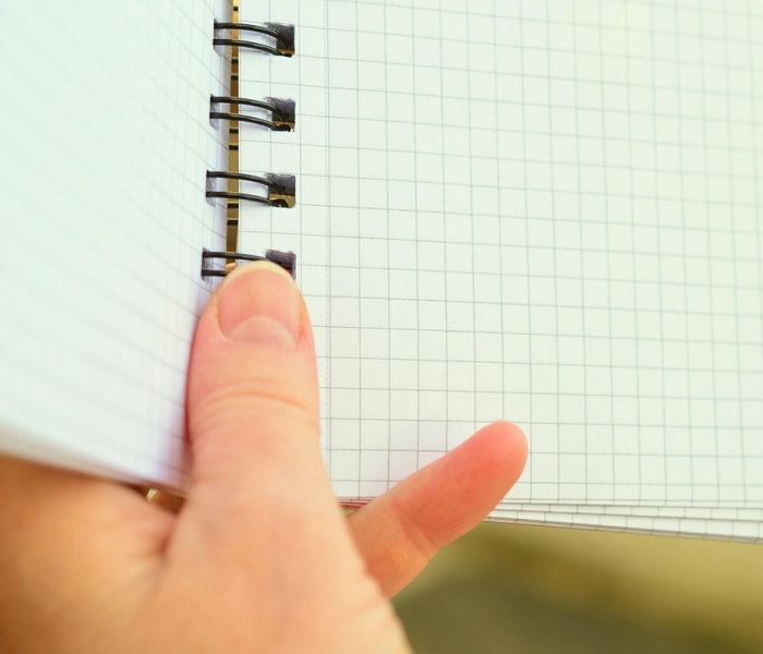 给大家讲解“在哪里买微信牛牛房卡”详细房卡使用教程