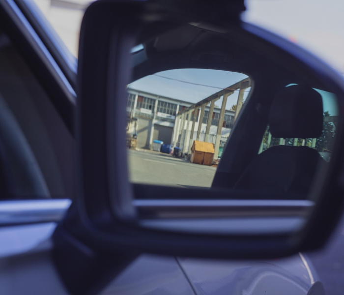 给大家讲解“微信斗牛房卡大概多少钱一张”获取房卡教程-哔哩哔哩