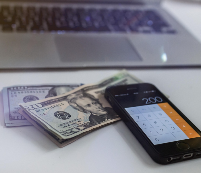 【美国新增连续破万/美国新增破十万】