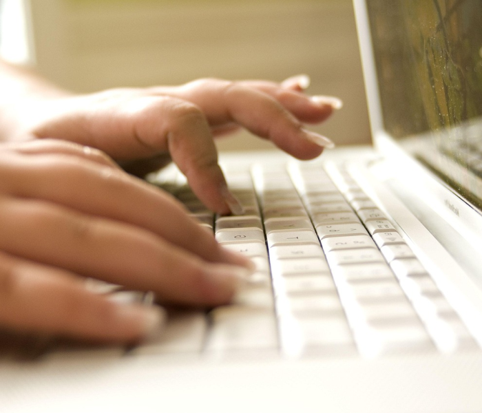 给大家讲解“微信牛牛游戏房卡”详细房卡使用教程