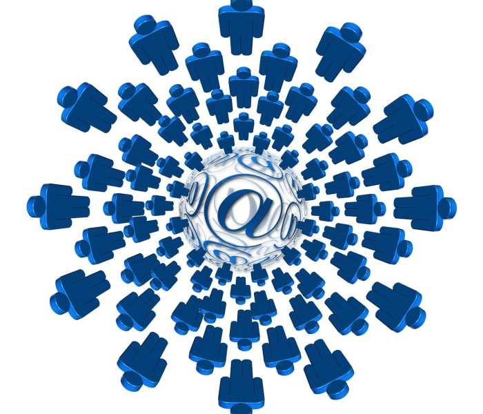 给大家讲解“微信牛牛房卡怎么搞”房卡详细充值