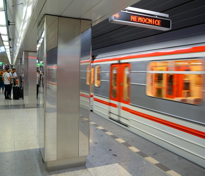 秒懂教程“微信群牛牛房卡哪里购买”房卡链接获取