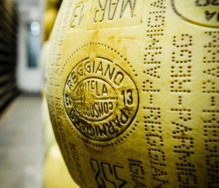 房卡必备教程“微信牛牛房卡金花房卡新道游房卡”房卡获取方式