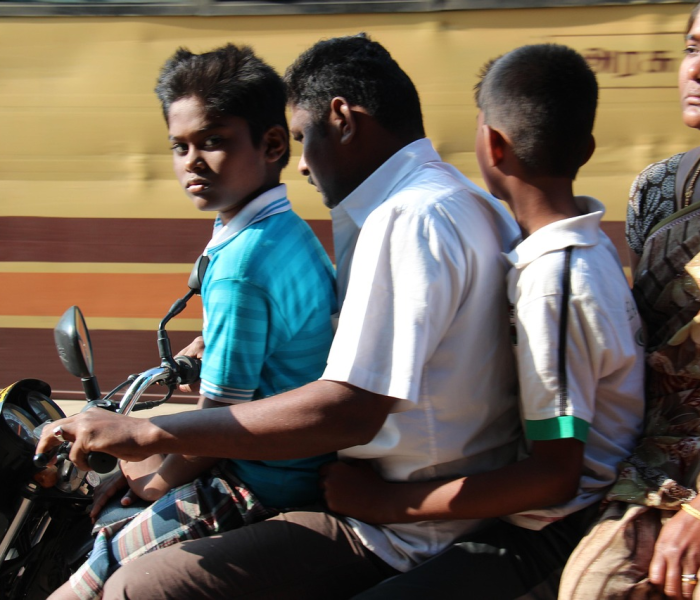 男子被强制隔离视频/男子被强制隔离 男子被强制隔离视频/男子被强制隔离