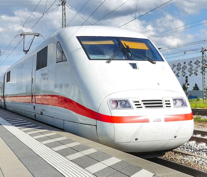 房卡必备教程“好友炸 金花不能建房间吗”详细房卡使用教程