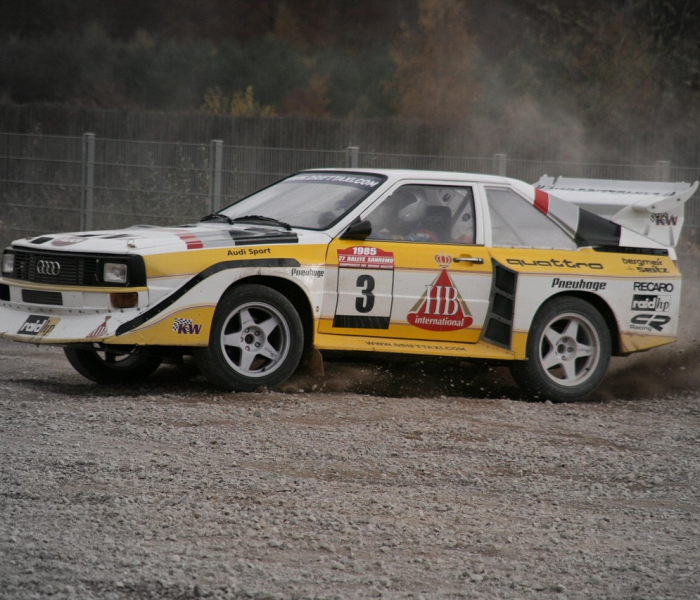 房卡全攻略“微信群链接牛牛买房卡-”获取房卡教程-哔哩哔哩