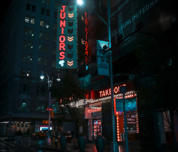 房卡全攻略“微信群炸 金花如何创建房间”详细房卡怎么购买教程