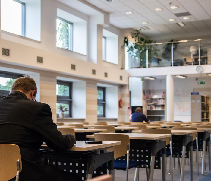 房卡必备教程“微乐亲友房怎么开挂”房卡链接获取