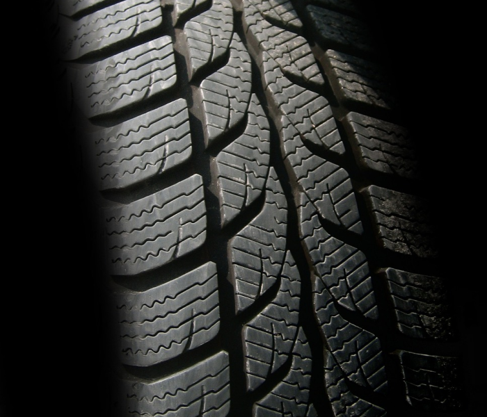 旧轮胎有必要带走吗:汽车旧轮胎有必要带走吗 旧轮胎有必要带走吗:汽车旧轮胎有必要带走吗