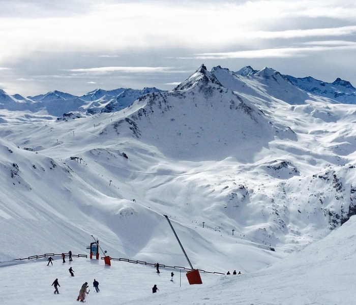 揭秘冬奥会开幕式背后的地理密码，为何选定北京鸟巢与张家口冰雪双城？
