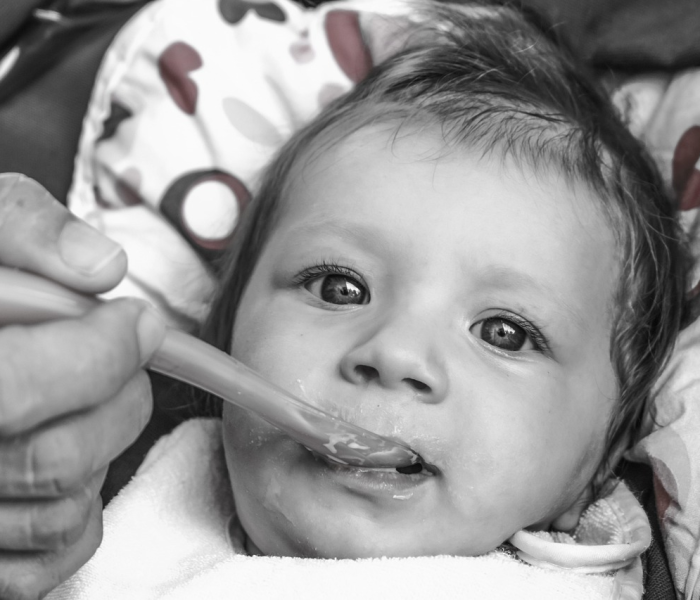 给大家讲解“微信牛牛房卡怎样有”房卡详细充值