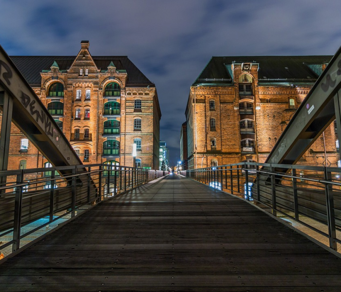 房卡必备教程“有没有微信炸 金花房卡”房卡获取方式