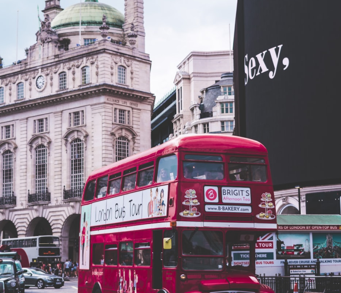 一分钟介绍使用“微信好友创建金花房间”房卡链接获取