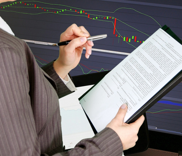 给大家讲解“微信斗牛房卡大概多少钱一张”详细房卡怎么购买教程